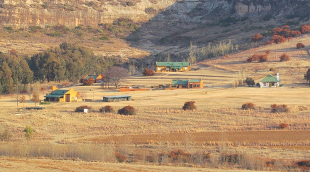 Pumula Guest Farm - View of units